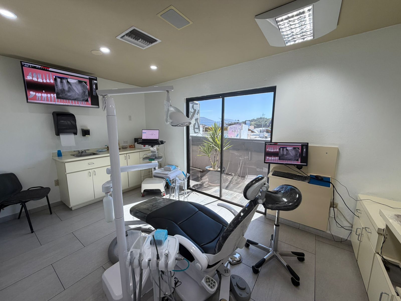DENTAL UNIT